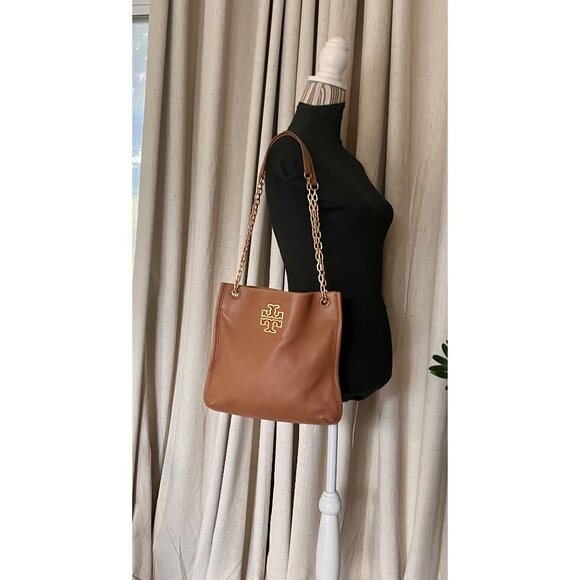 Tory Burch Tan Leather Britten Shoulder Bag With Gold Chain Strap & Logo Detail - Picture 8 of 9